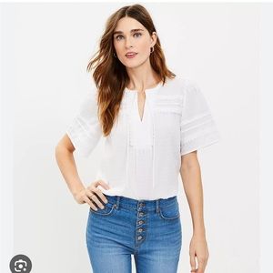 LOFT clip tie neck top white size medium